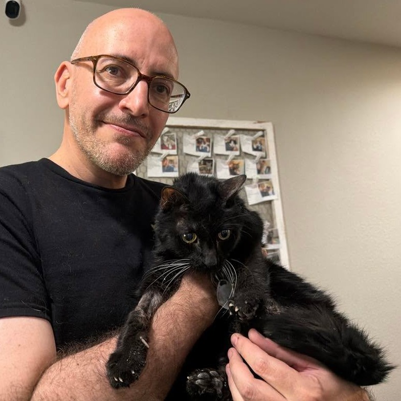 DeVito, photo 3